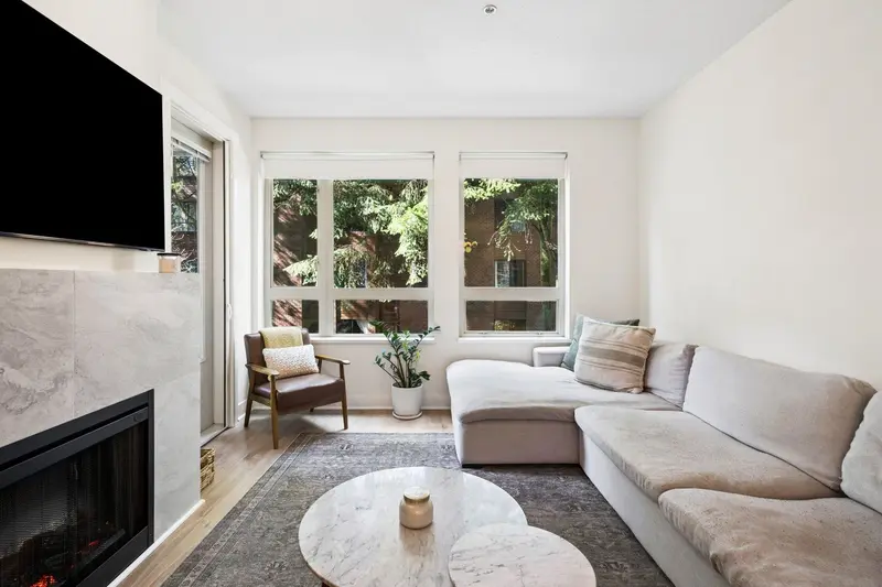 218 1111 E 27TH STREET - photo 4 of 25