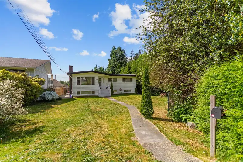 1906 RHODENA AVENUE - photo 1 of 25