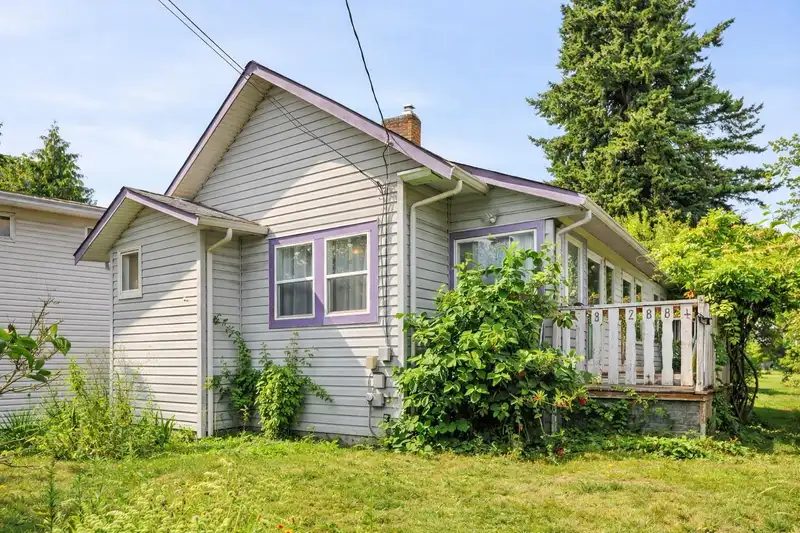 32881 1ST AVENUE - photo 1 of 40