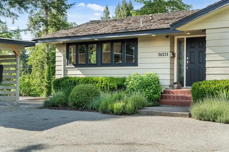 34251 GEORGE FERGUSON WAY - photo 2 of 40