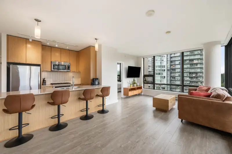 1707 301 CAPILANO ROAD - photo 3 of 40