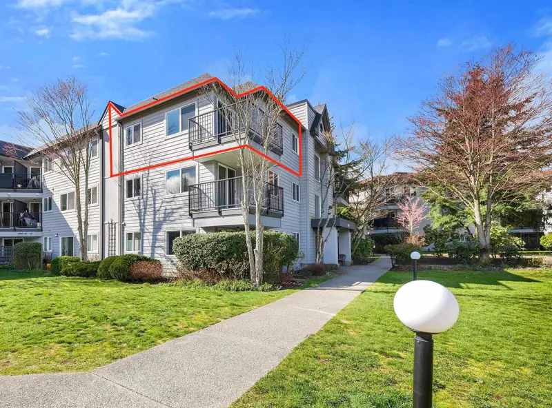 C307 40140 WILLOW CRESCENT - photo 1 of 20