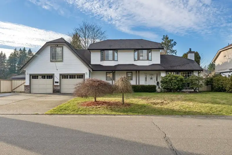 3331 197A STREET - photo 1 of 32