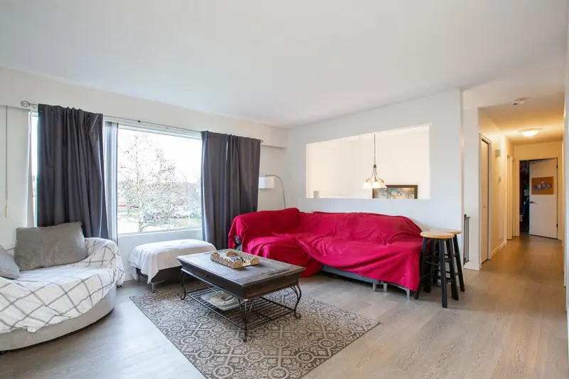 6221 175A STREET - photo 4 of 25