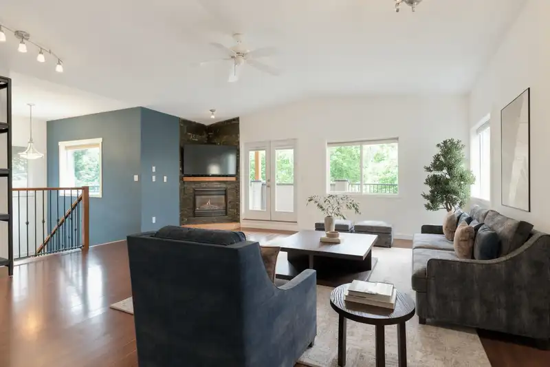 34028 WALNUT AVENUE - photo 2 of 17
