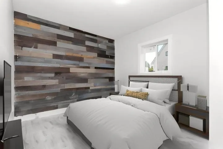 7526 LICKMAN ROAD - photo 3 of 20