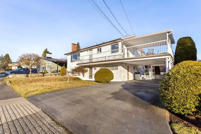 711 POIRIER STREET - photo 2 of 31