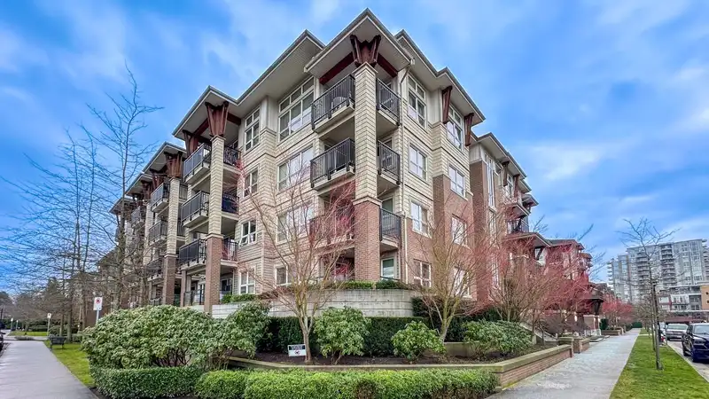 315 6800 ECKERSLEY ROAD - photo 1 of 19