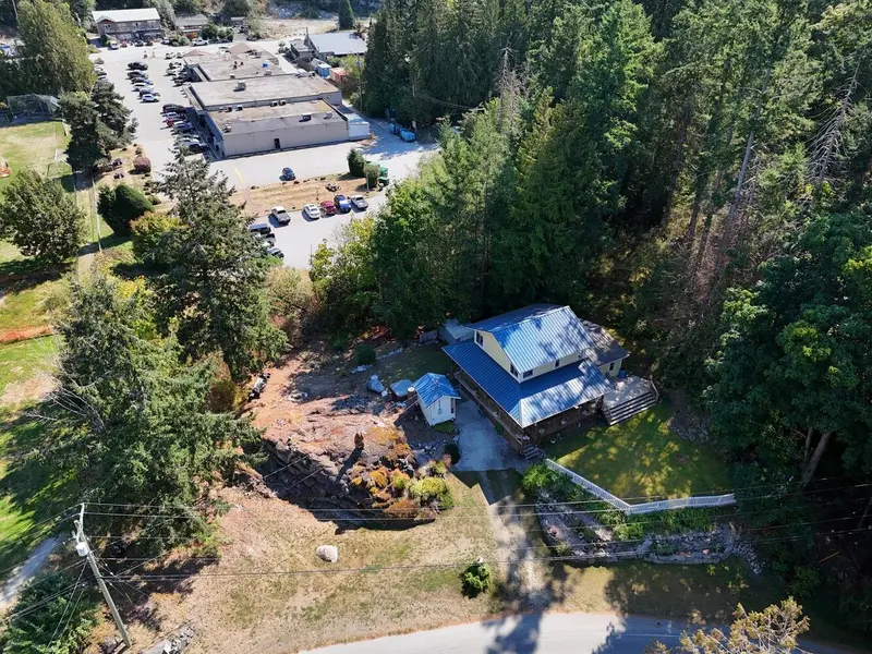 12886 LAGOON ROAD - photo 4 of 25