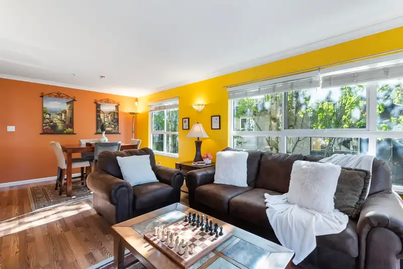 313 8139 121A STREET - photo 3 of 30