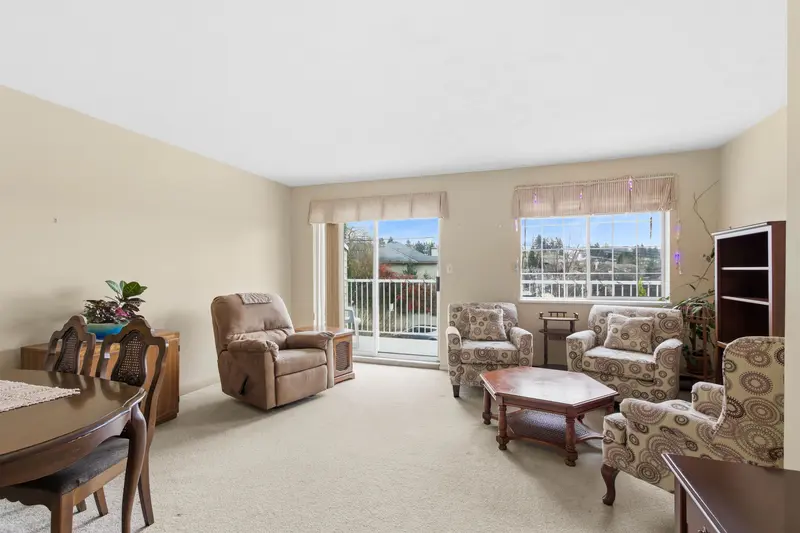 6 11464 FISHER STREET - photo 4 of 24