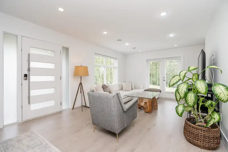 970 ROCHESTER AVENUE - photo 4 of 40