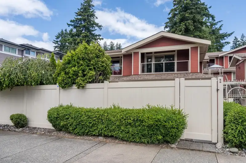 2 14921 THRIFT AVENUE - photo 2 of 35