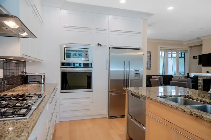75 3109 161 STREET - photo 4 of 34