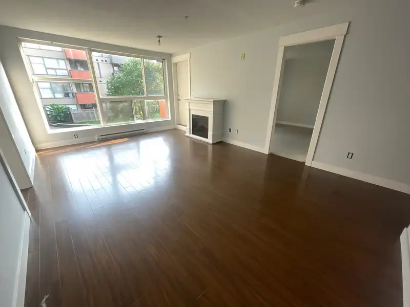 216 12085 228TH STREET - photo 4 of 14