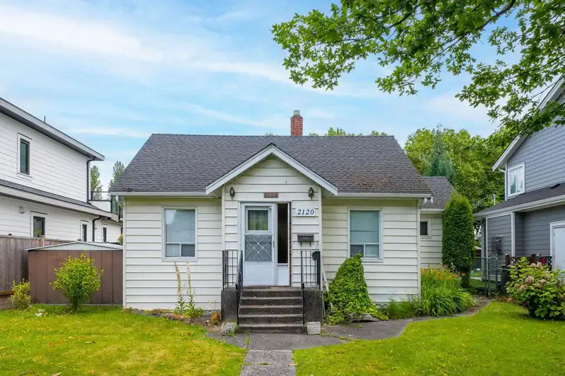 2120 STIRLING AVENUE - photo 1 of 25