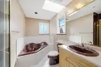 7962 VICTORIA DRIVE - thumbnail 25