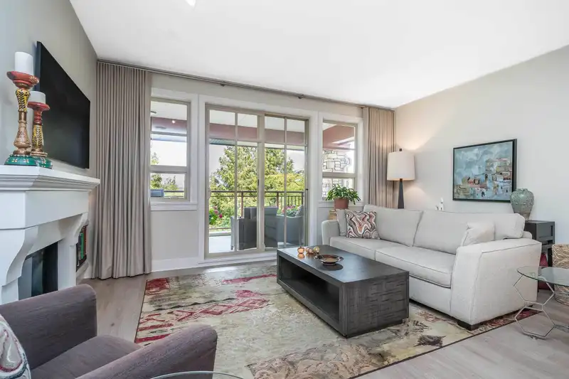 208 16477 64 AVENUE - photo 3 of 39