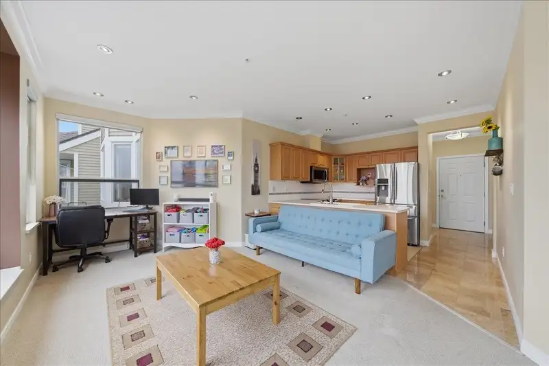 307 5270 OAKMOUNT CRESCENT - photo 3 of 36