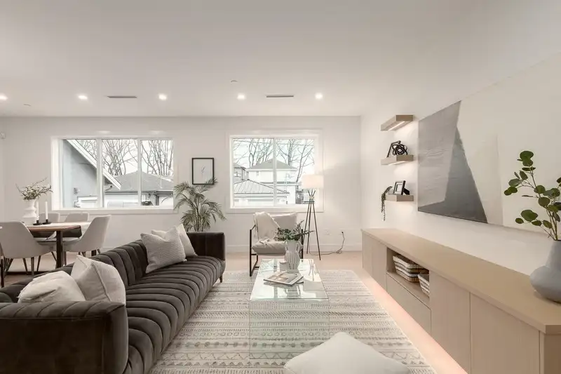 2 3506 E PENDER STREET - photo 3 of 21