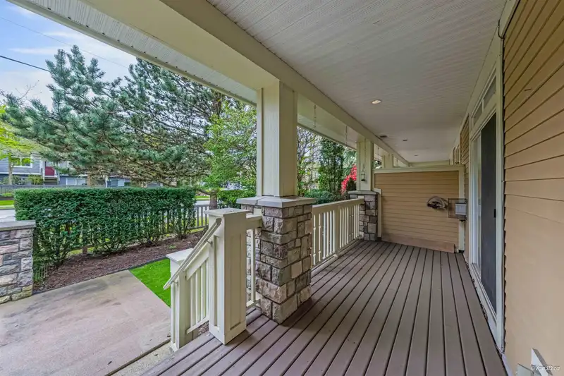 6 15237 36 AVENUE - photo 4 of 39
