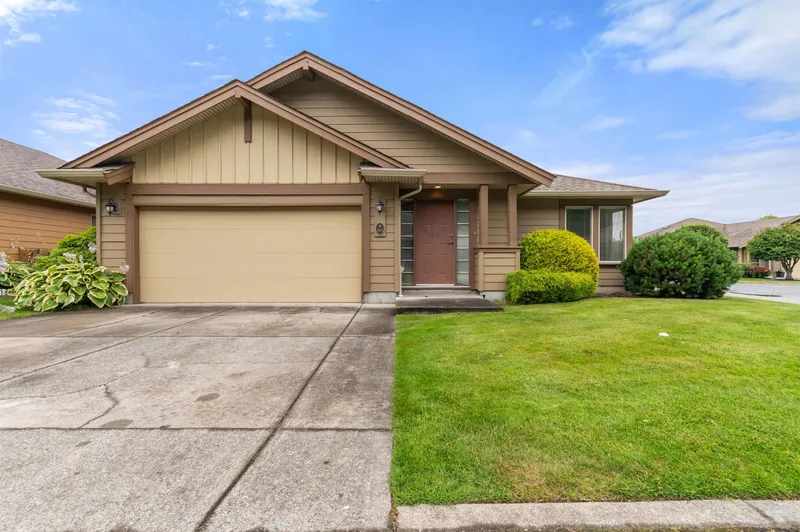 165 46000 THOMAS ROAD - photo 1 of 21