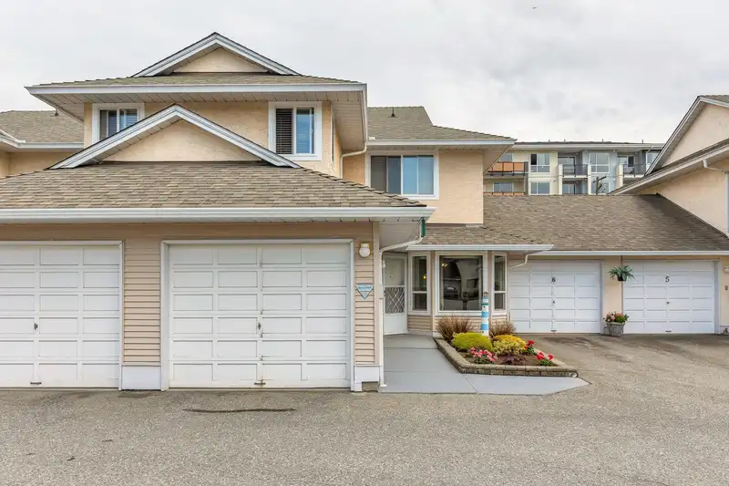 3 2475 EMERSON STREET - photo 2 of 40