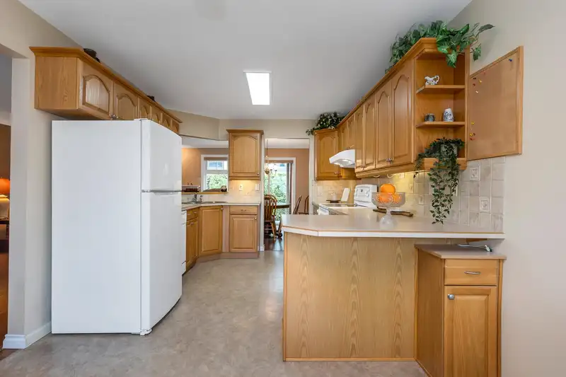 3 2475 EMERSON STREET - photo 4 of 40