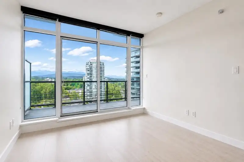 1708 4720 LOUGHEED HIGHWAY - photo 3 of 28