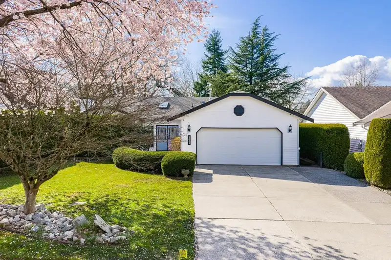 5935 169A STREET - photo 1 of 40