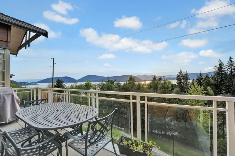 8507 SEASCAPE DRIVE - photo 3 of 39