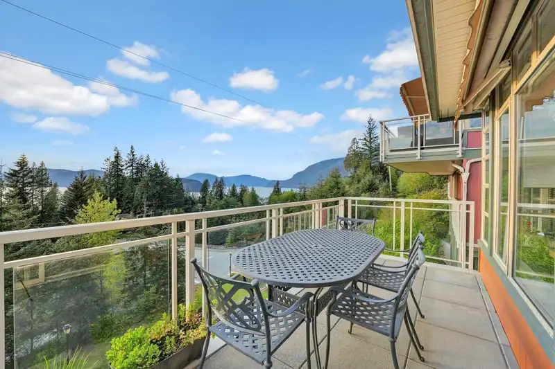 8507 SEASCAPE DRIVE - photo 4 of 39