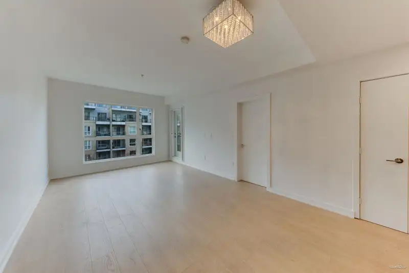 503 5311 CEDARBRIDGE WAY - photo 4 of 32