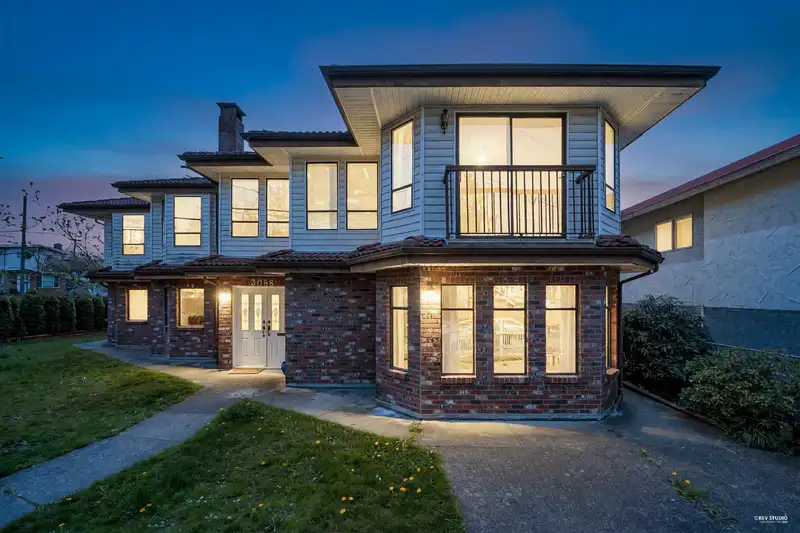 3088 SCHOOL AVENUE - photo 1 of 40