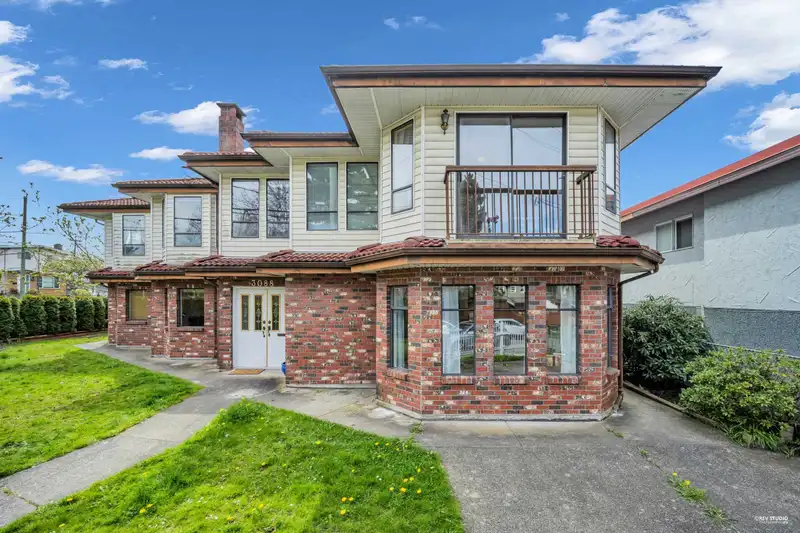 3088 SCHOOL AVENUE - photo 2 of 40