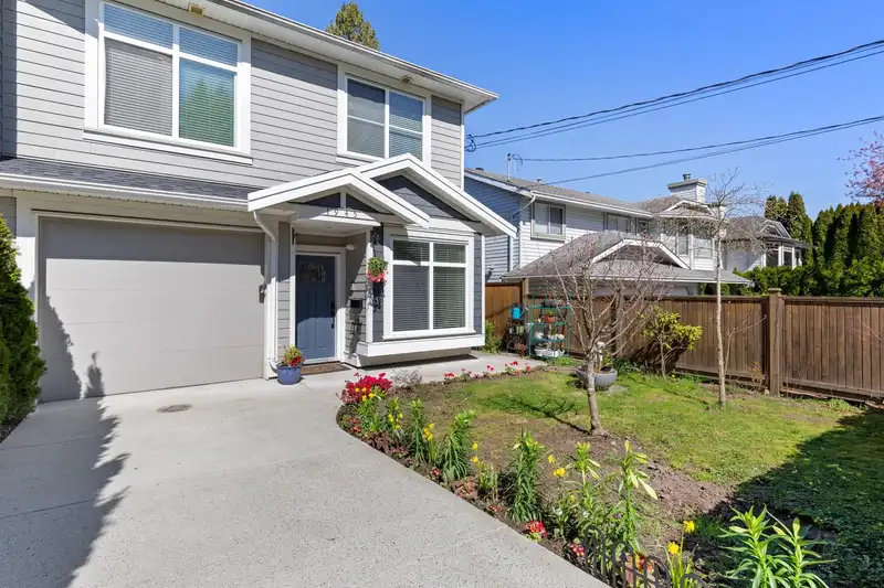 1945 MORGAN AVENUE - photo 2 of 40