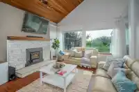 23005 OLUND CRESCENT - thumbnail 3
