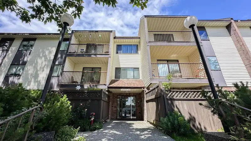 116 13775 74 AVENUE - photo 1 of 21