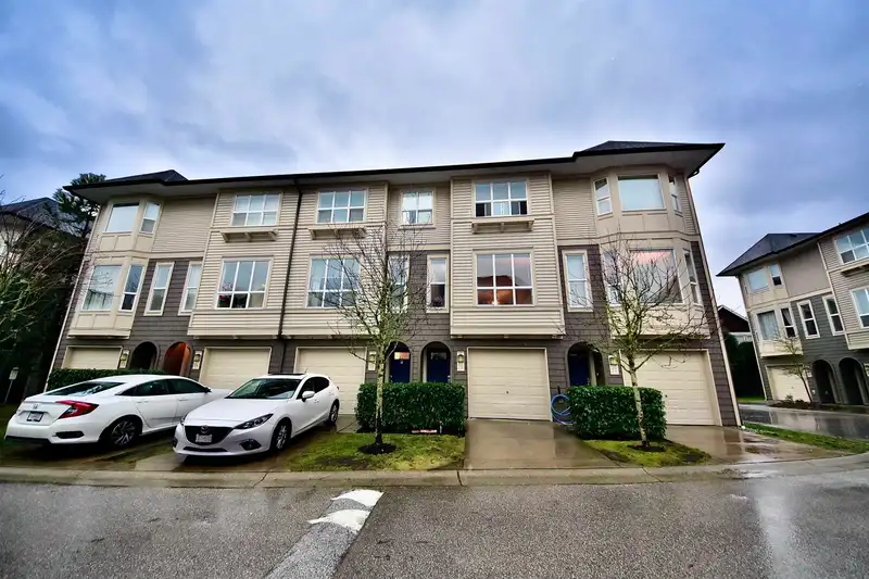 76 7938 209 STREET - photo 1 of 29