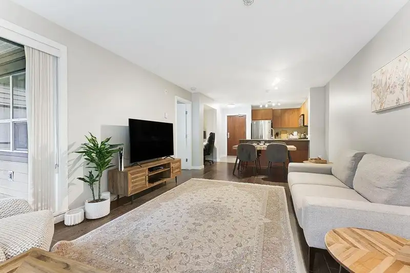 204 5885 IRMIN STREET - photo 3 of 22