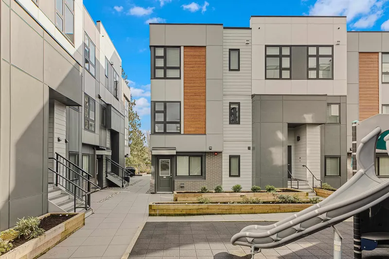 41 1419 MCCALLUM ROAD - photo 4 of 21