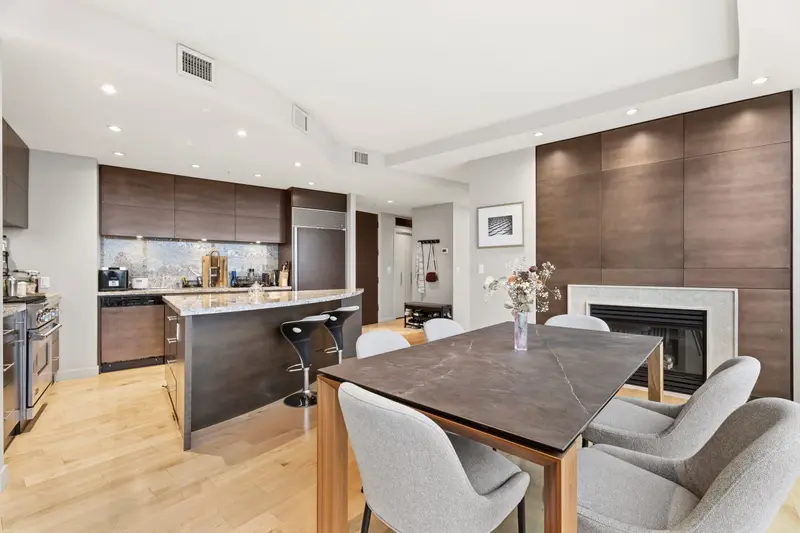 3403 938 NELSON STREET - photo 1 of 25