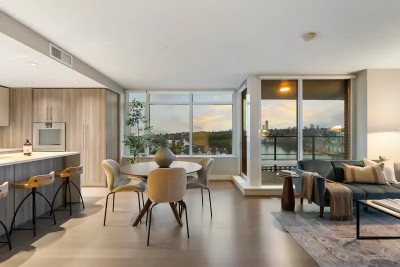 1204 210 SALTER STREET - photo 3 of 40