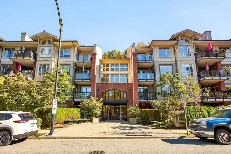 111 100 CAPILANO ROAD - photo 1 of 40