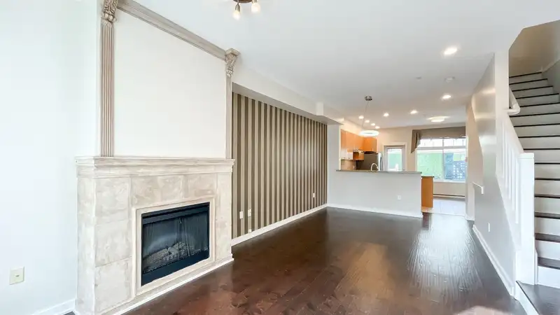 7425 COLUMBIA STREET - photo 4 of 28