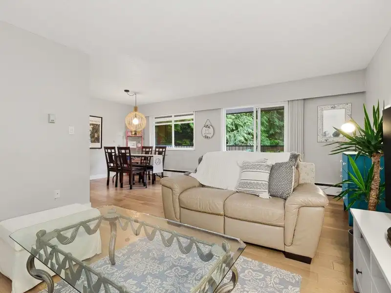 89 1052 PREMIER STREET - photo 1 of 21