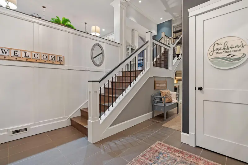 2608 CEDAR DRIVE - photo 2 of 25