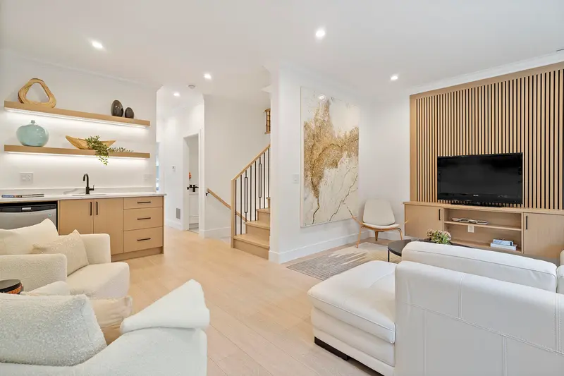 1 9340 GENERAL CURRIE ROAD - photo 2 of 24