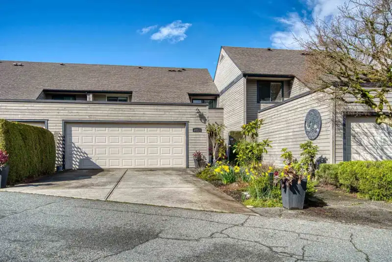 3673 NICO WYND DRIVE - photo 1 of 39