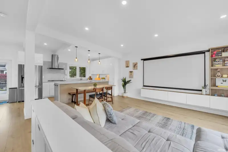 295 LEROY STREET - photo 3 of 38